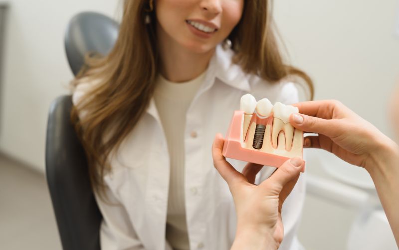 Pasiruošimas dantų implantacijai: ką reikėtų žinoti?