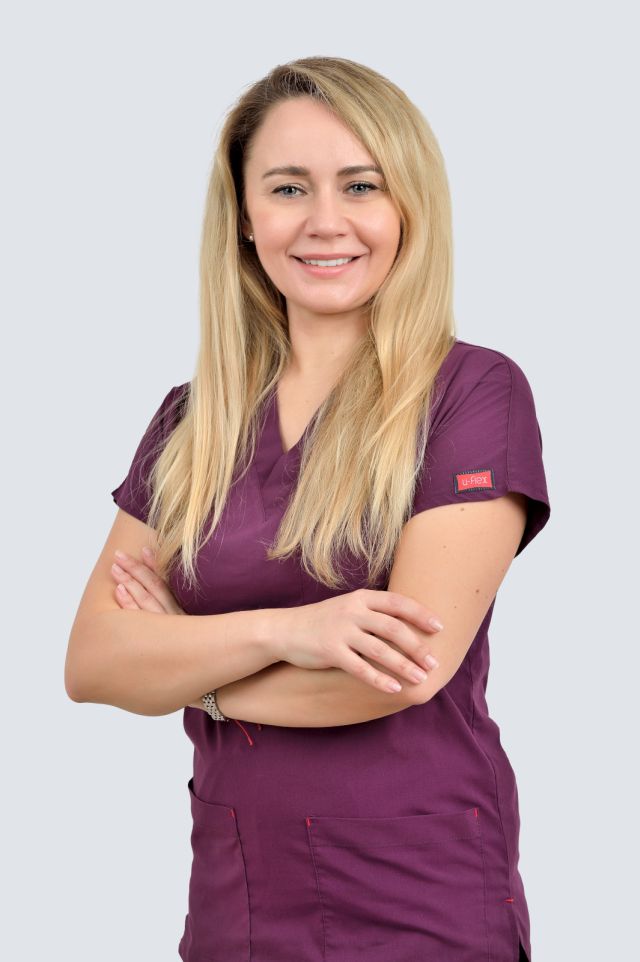 Natalija Yunakova - Gyd. odontologė