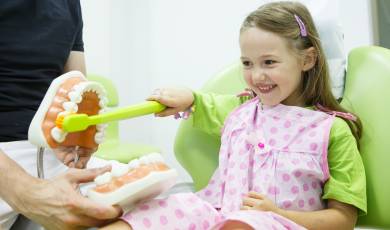 Vaikų dantų gydymas